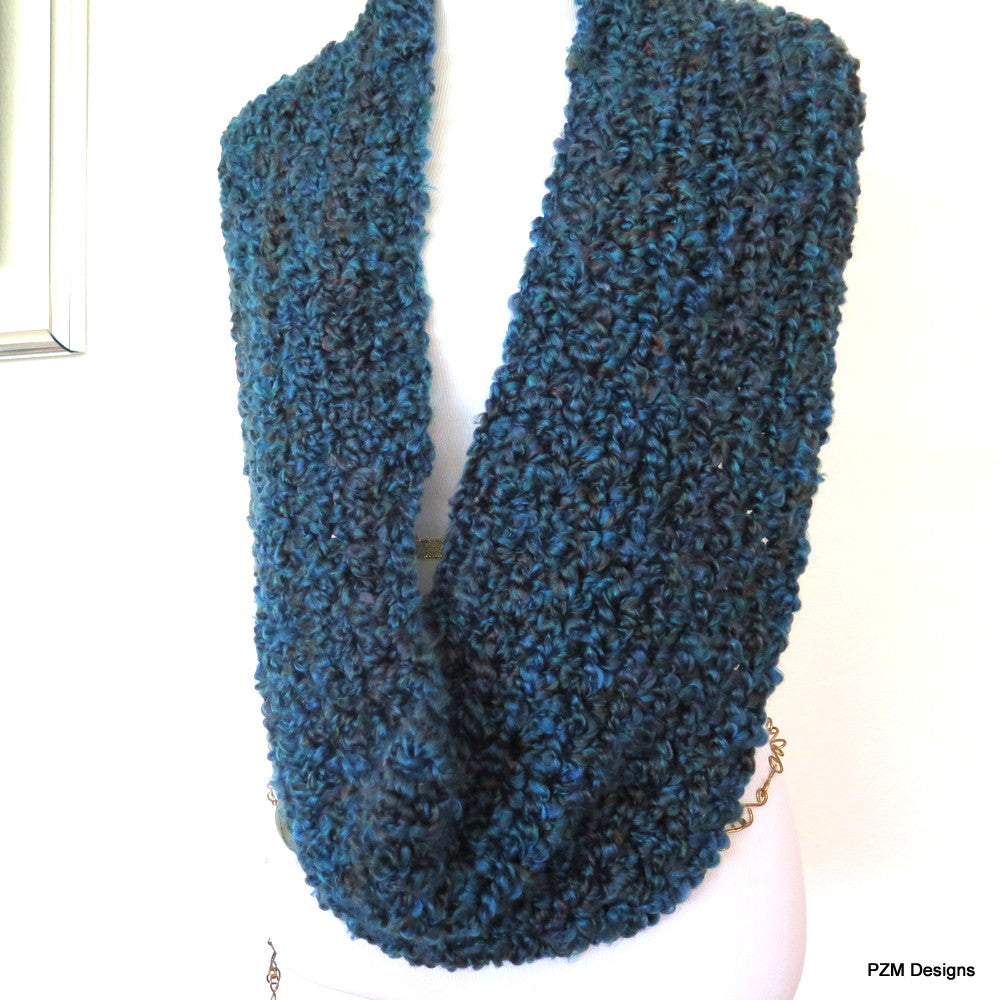 Thick Teal Crochet Infinity Scarf - PZM Designs 